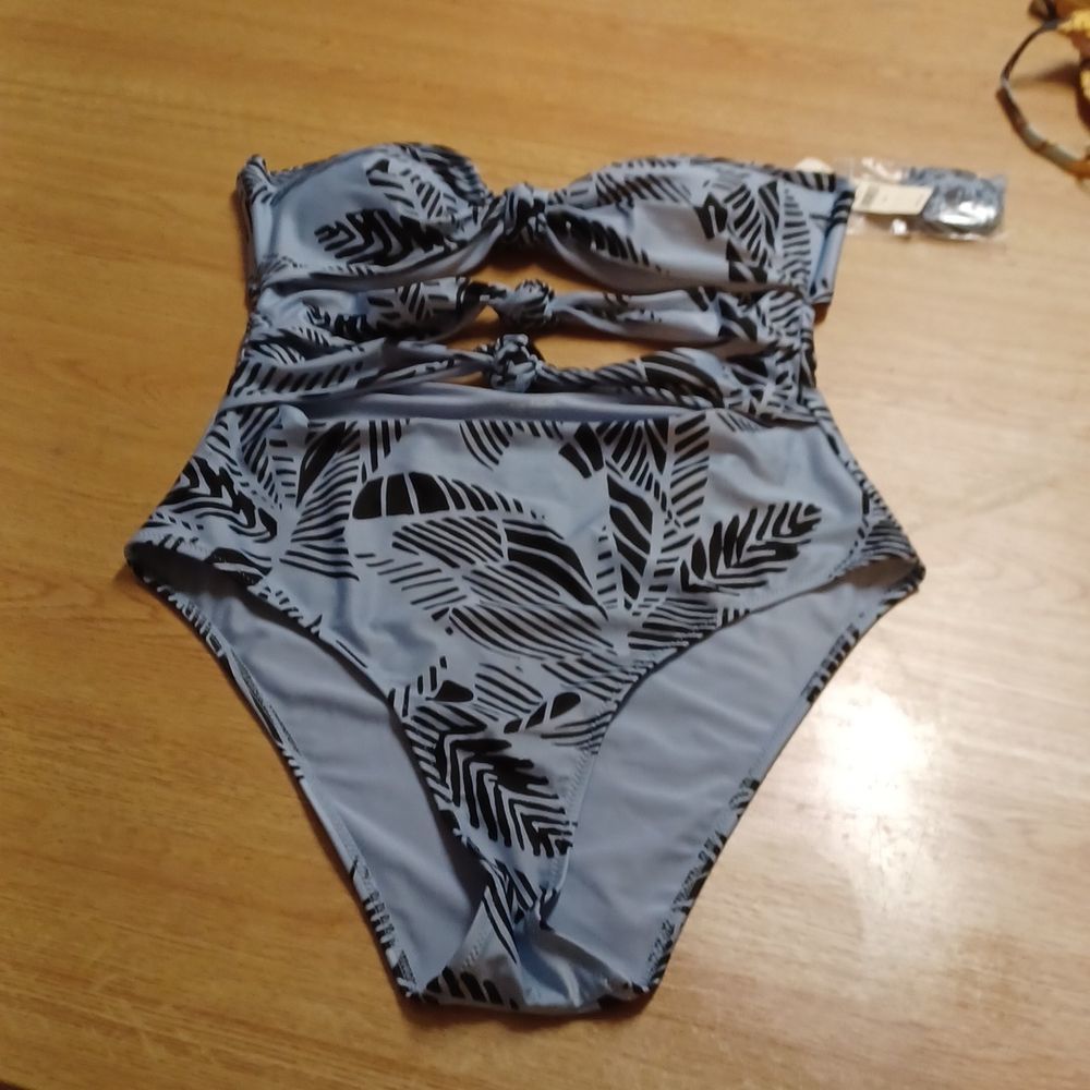 AERIE One Piece Cheeky Bathing Suit large knots nwt